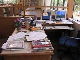 ClutteredDesk_Office