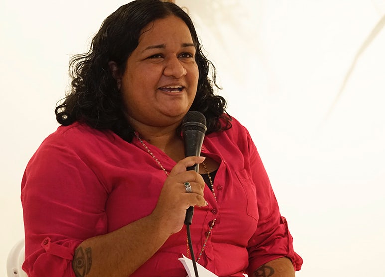 https_uploads.bookwitty.com16cc75fe-69fa-42fd-b711-58252b34c48e-author-original